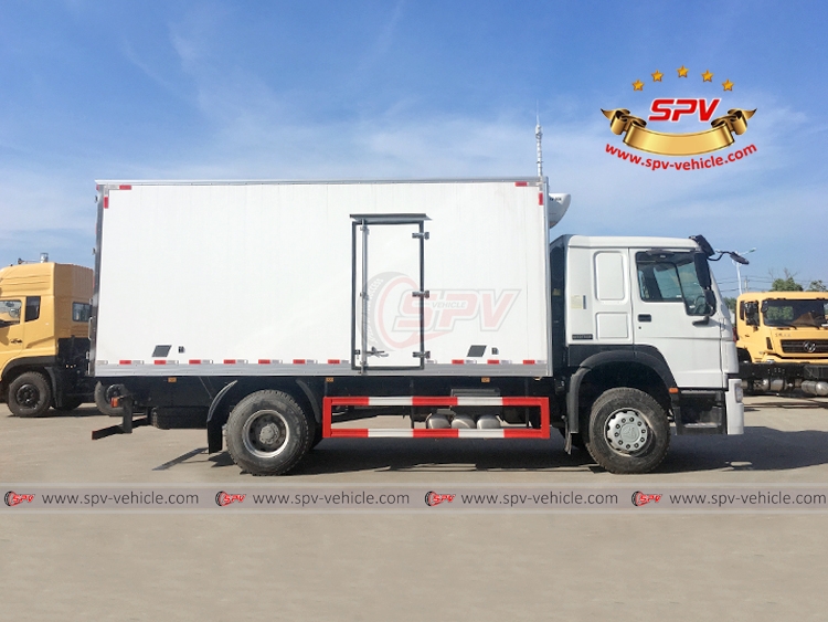 10 Tons Refrigerator Truck Siontruk - RS